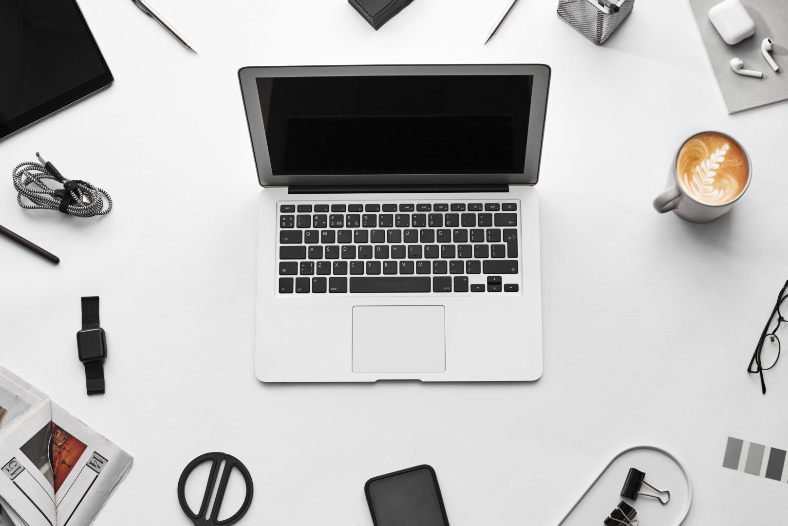 laptop-and-coffee-3184463