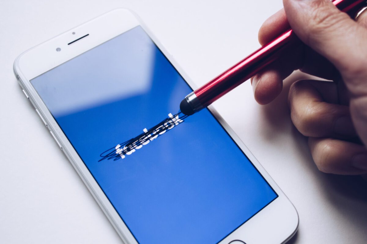 E-commerce na Facebooku