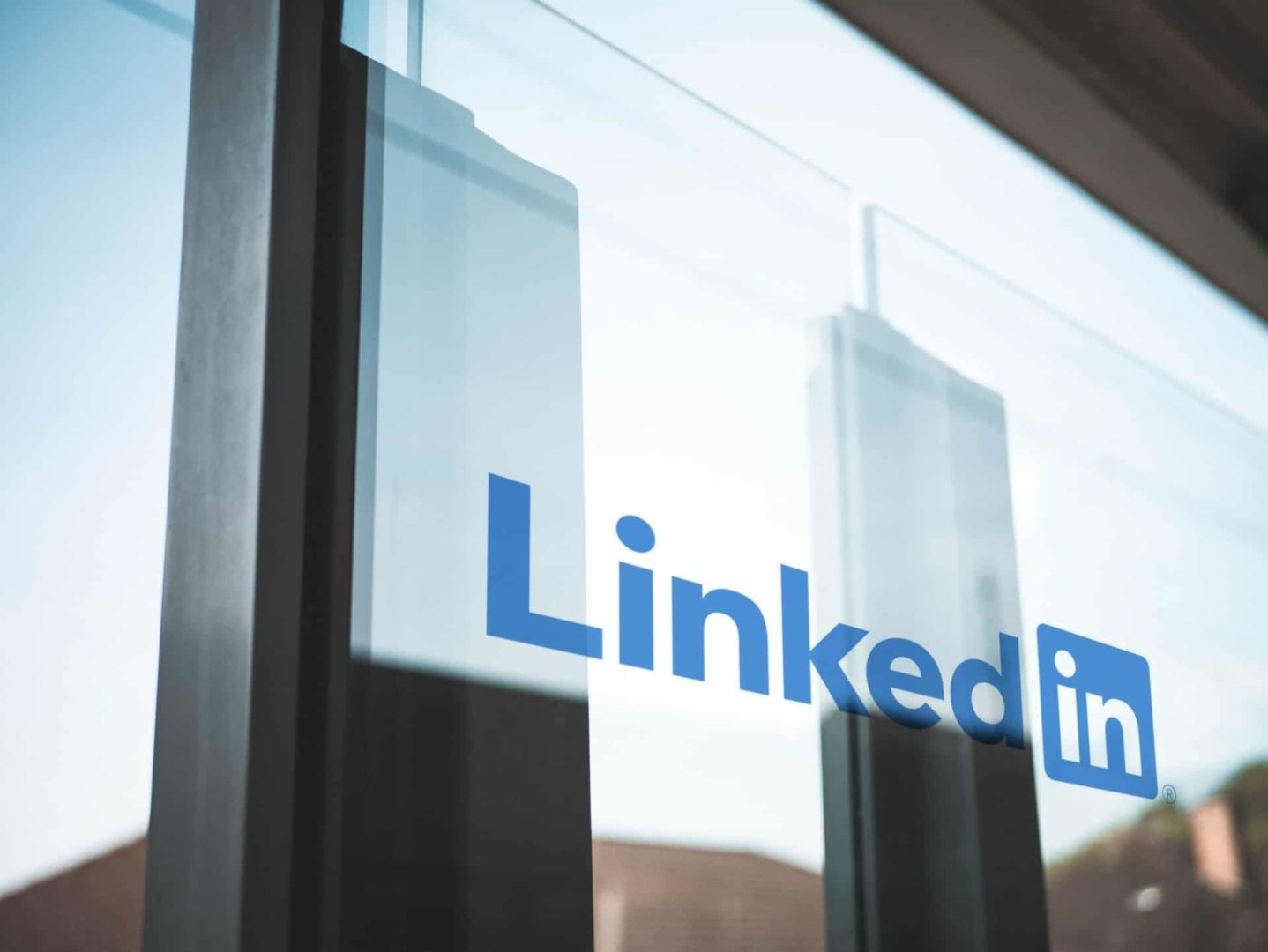 LinkedIn jako wsparcie sprzedaży sklepów? Czy to ma sens?