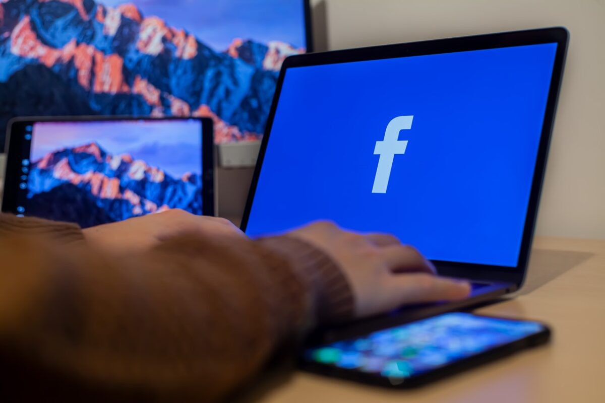 Facebook Pixel – czym jest? Jak go używać?