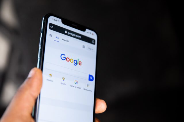 asystent google