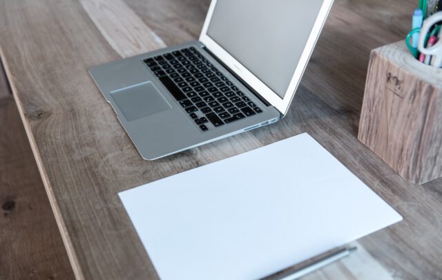 Formularz kontaktowy – jak zaprojektować, aby konwertował?