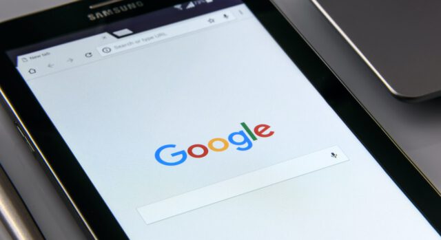 Jak dodać zdjęcie do opinii Google?
