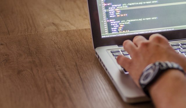 Strona internetowa w 2023 – jak prowadzić i stworzyć stronę internetową?