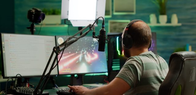 Jak prowadzić live sprzedażowy, aby sprzedawać?