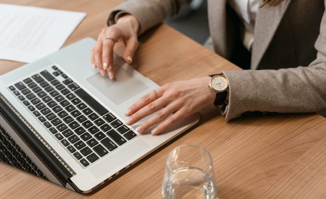 Jak cofnąć zmiany w WordPress?