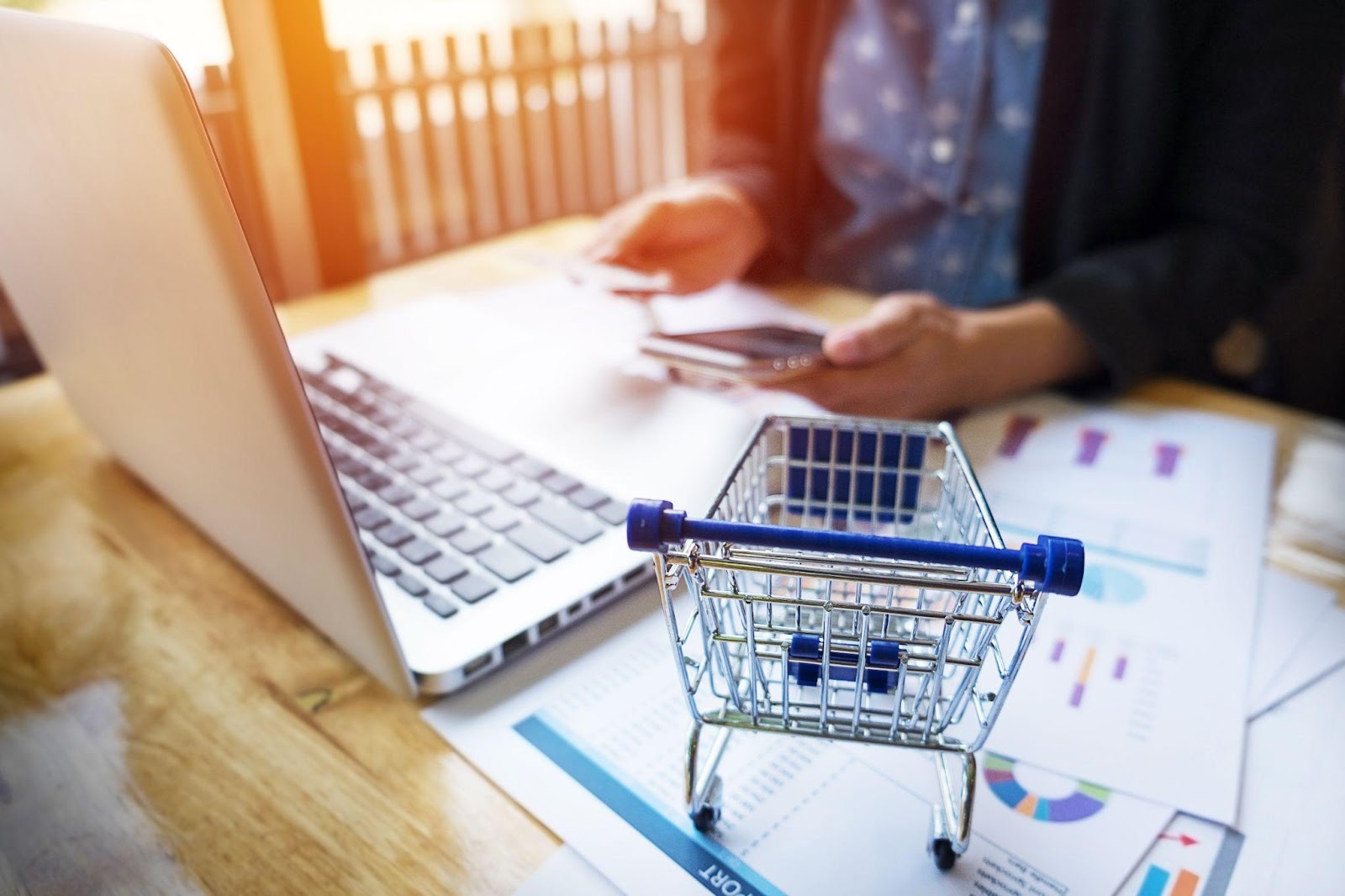 Retail marketing w 2023 roku – Poradnik