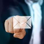 Firmowy e-mail – jak założyć skrzynkę z nazwą domeny?