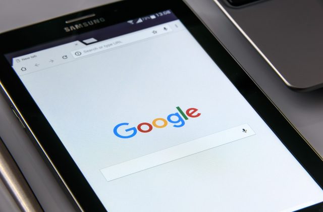 Na czym polega kampania inteligentna Google Ads?