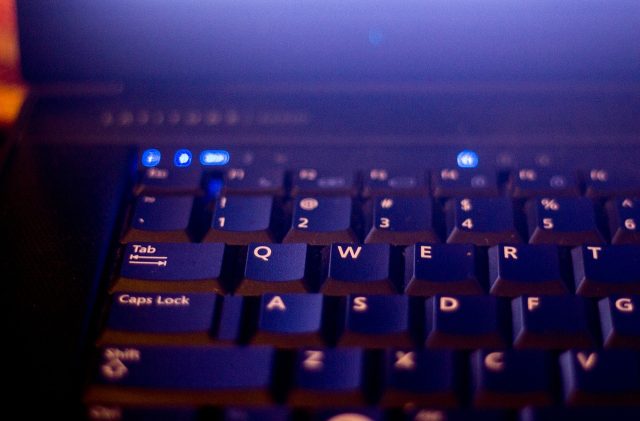 Jak nauczyć się tworzyć strony internetowe?
