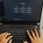 Czym jest ChatGPT — podstawy, o których musisz wiedzieć