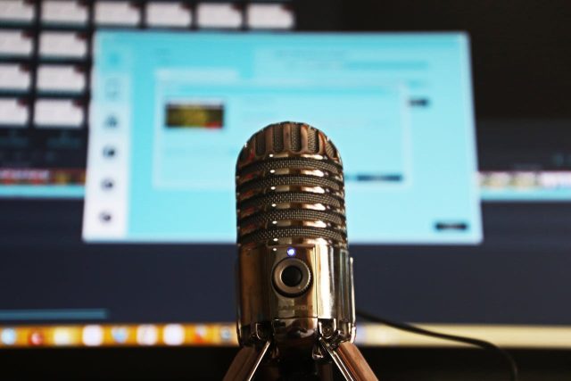 Odkryj najlepsze podcasty o SEO i copywritingu, które naprawdę pomogą Twojej marce rosnąć