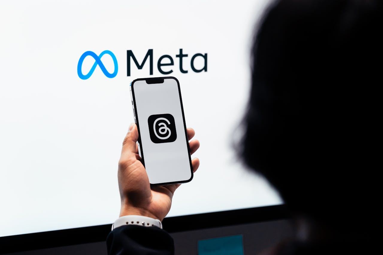 Jak przygotować kompletny raport z Meta Ads za pomocą Looker Studio?