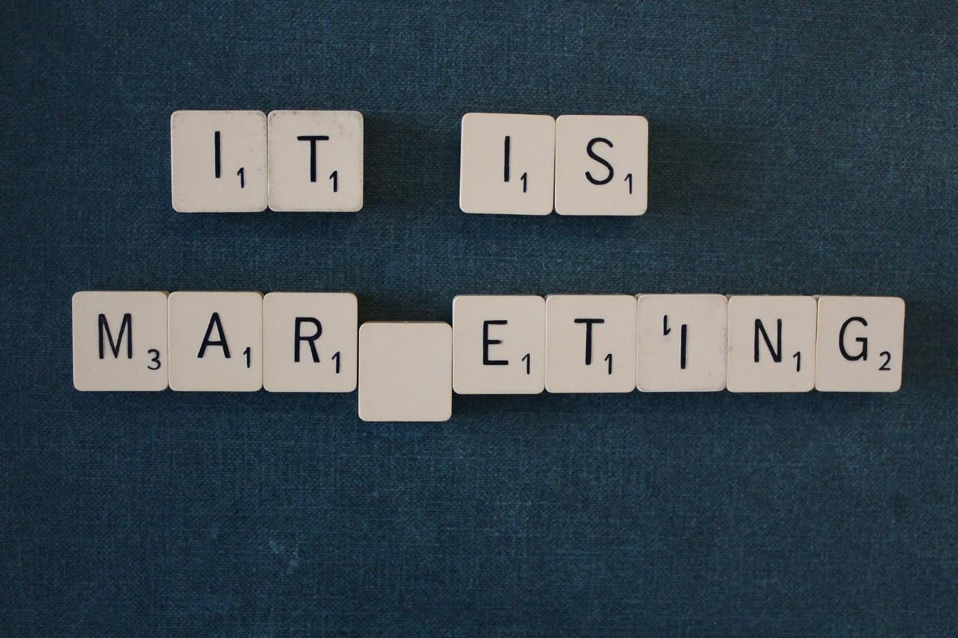 Czym jest marketing 4.0? Porównanie marketingu 3.0 vs 4.0