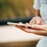 Mobile copywriting — jak pisać pod smartfony?