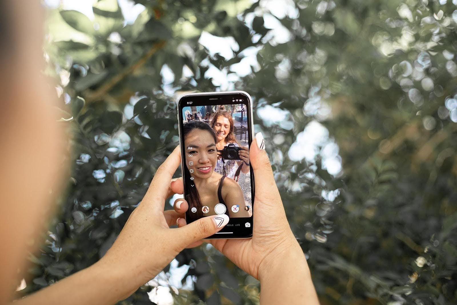 Instagram Reels - co to są rolki na Instagramie i jak mogą promować Twój biznes?