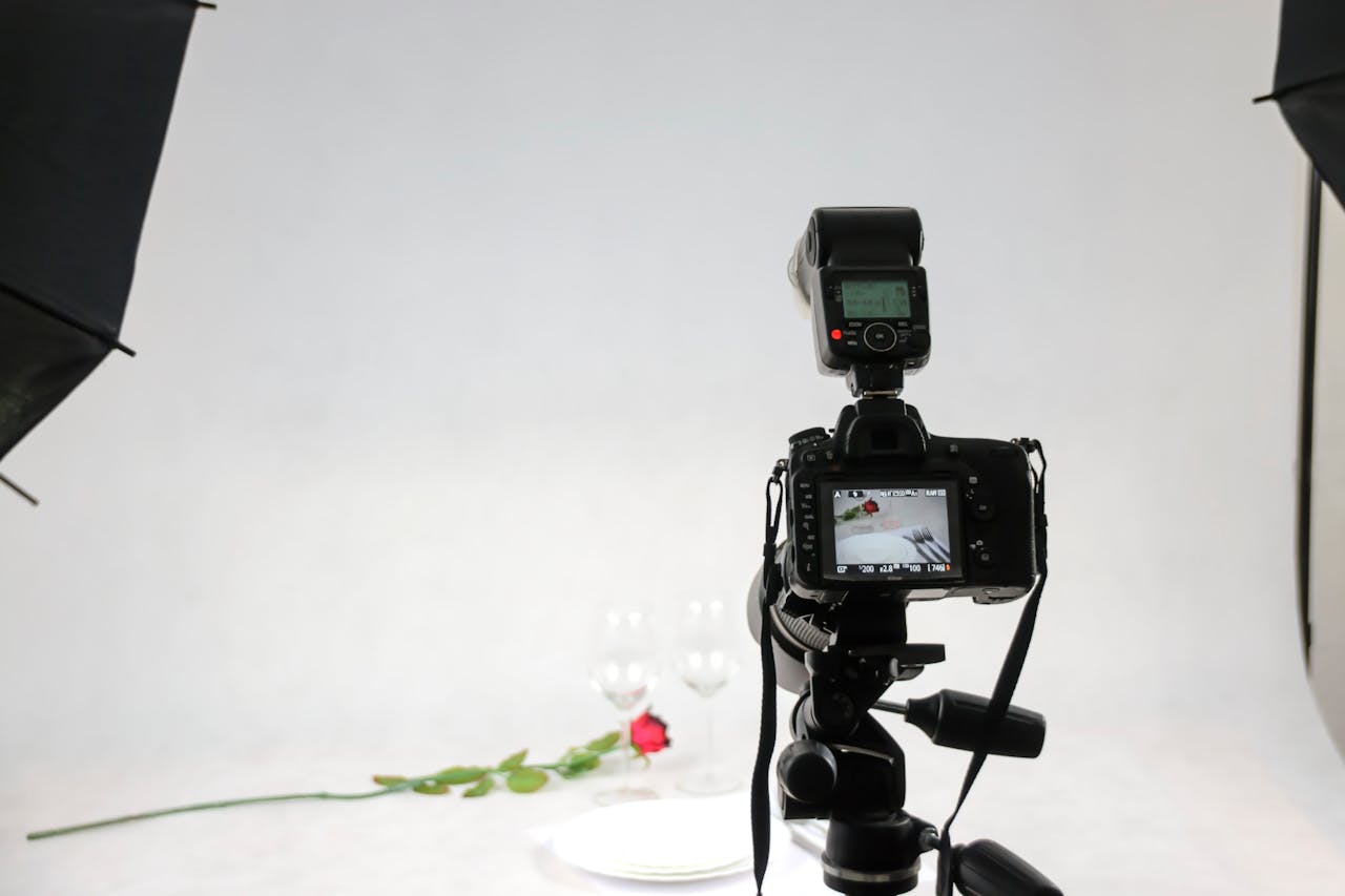 Fotografia produktowa w domu — jak zrobić profesjonalne zdjęcia dla swojego sklepu internetowego?