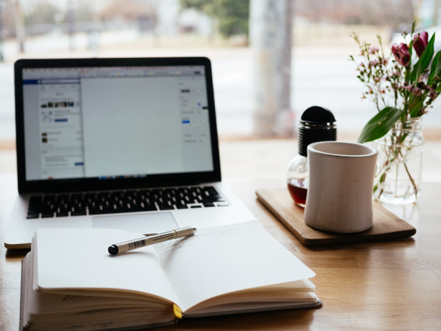 Gdzie założyć bloga? Najlepsze platformy blogowe - darmowe i płatne