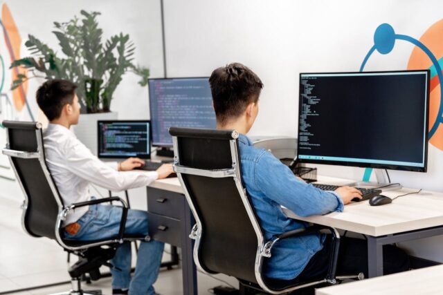 Perl – czym charakteryzuje się ten język programowania i do czego można go wykorzystać?