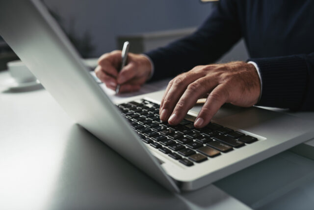 Linux dla początkujących – co to jest, jak działa i jaki system wybrać na start?