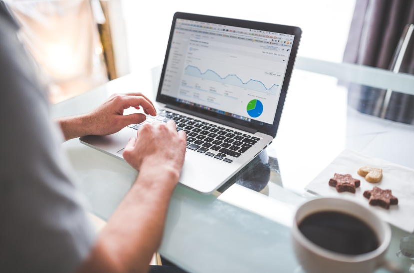 SEO copywriting – jak pisać skuteczne teksty SEO? Poradnik optymalizacji treści pod SEO