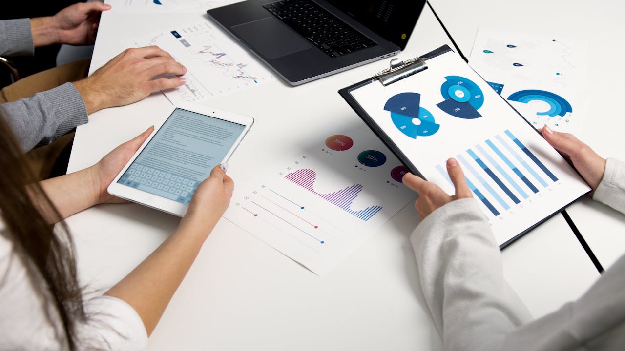 Asana vs ClickUp – porównanie narzędzi do zarządzania projektami