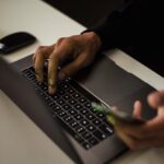 Czy AI jest bezpieczne? Cyberbezpieczeństwo a sztuczna inteligencja
