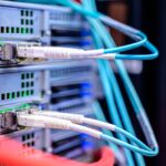 Lokalna sieć komputerowa: czym jest sieć lokalna (LAN/WAN) i jak działa?