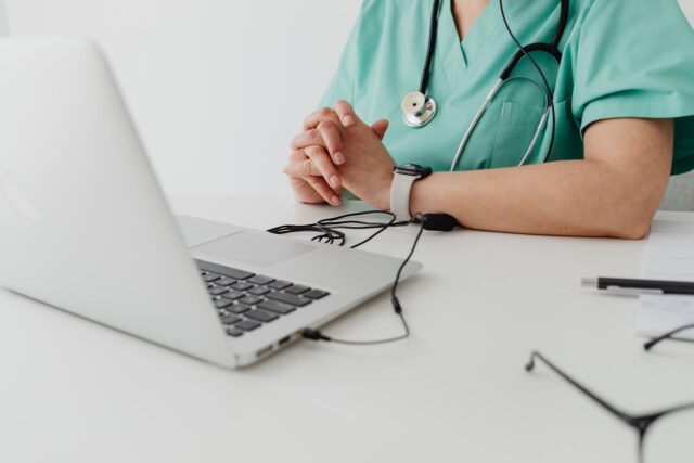MedGemma i jego zastosowanie w diagnostyce i analizie danych medycznych