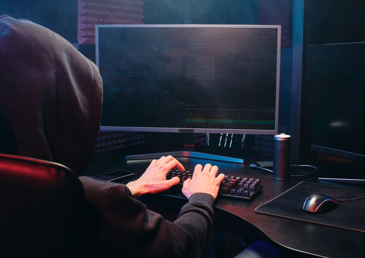 Włamanie na stronę internetową — co zrobić i gdzie zgłosić atak hakerski?